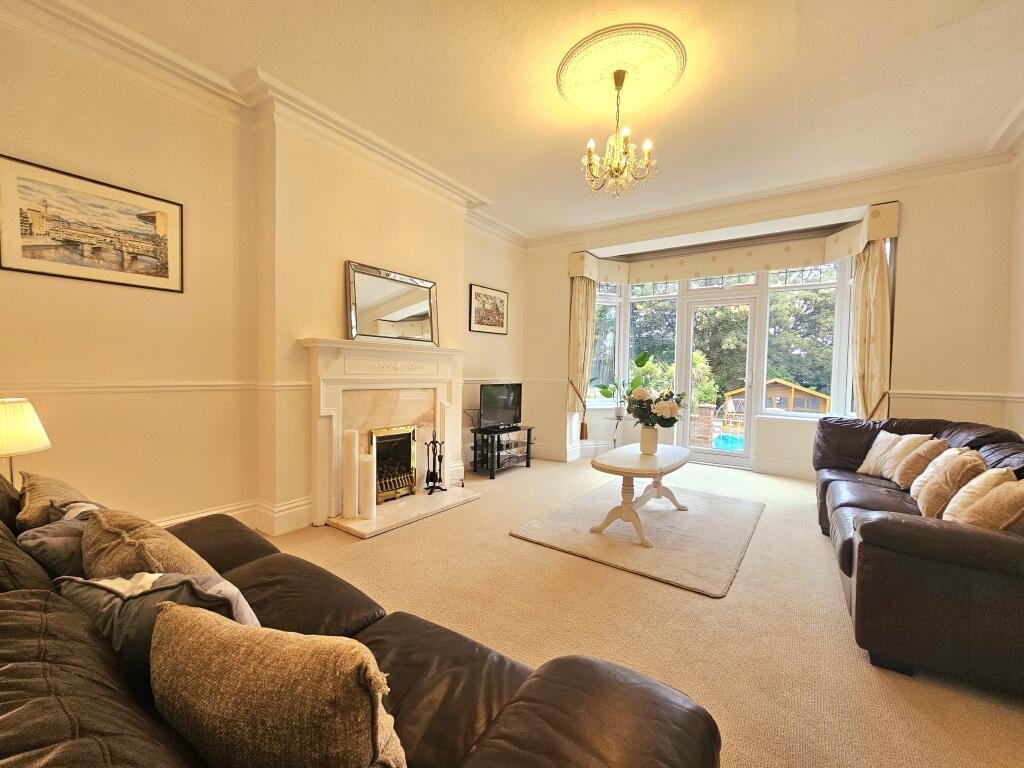 House in Bromley - View 3