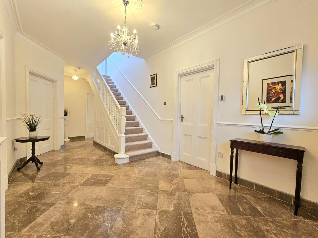 House in Bromley - View 4