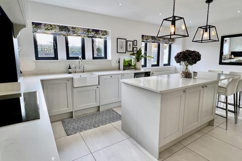 3, Oak Leaves, 75 Burnbake Road, Verwood, BH31 6ES