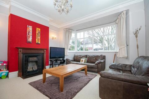 19 Cecil Park, Pinner, HA5 5HJ