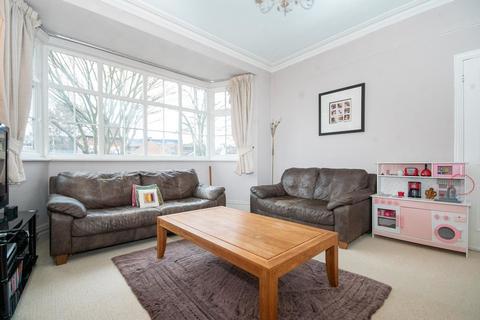 19 Cecil Park, Pinner, HA5 5HJ