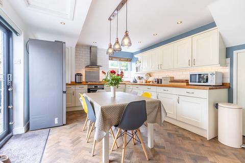 8 Bolefoot, Oxenholme, Kendal, LA9 7EX