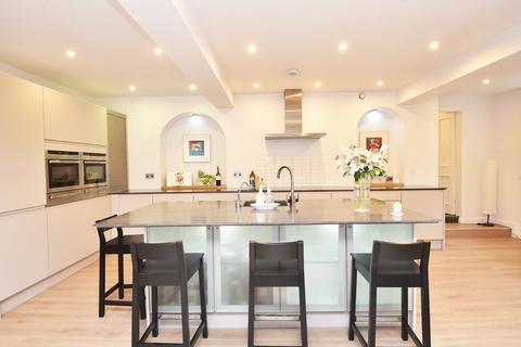 Flat 1, 1 Coppice Drive, Harrogate, HG1 2JE