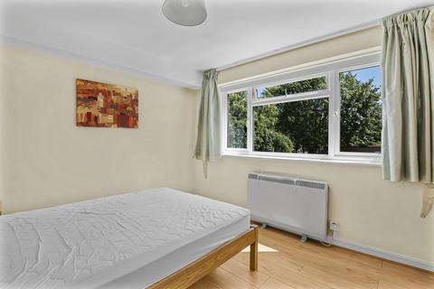 21 Garrick Crescent, Croydon, CR0 5PW