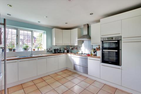 5 bedroom detached house for sale, Farnham Lane, Langton Green, Tunbridge Wells, Kent, TN3