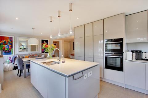 3 bedroom flat for sale, Calverley Park Gardens, Tunbridge Wells, Kent, TN1