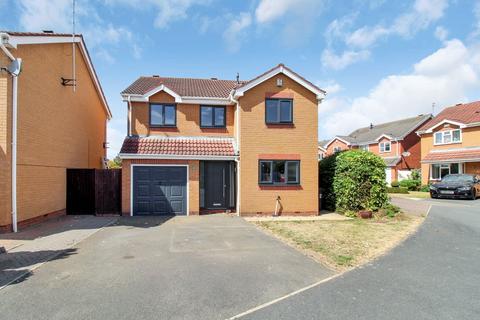 4 bedroom detached house to rent, Minton Close, Chilwell