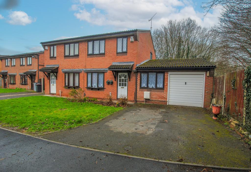 Turnstone Drive, Leegomery, Telford, TF1 6WB. 4 bed semidetached house