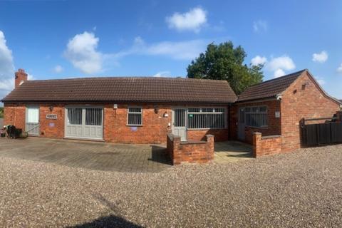 3 bedroom equestrian property for sale, Main Road, Grainthorpe, Louth