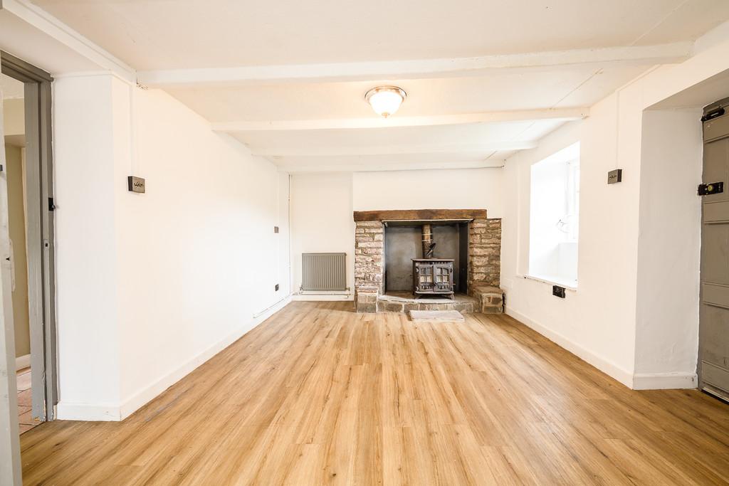 Dingestow 2 bed cottage for sale £350,000