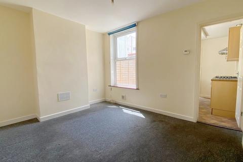 2 bedroom end of terrace house for sale, St. Stephens Road, Portsmouth