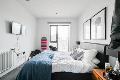 1 bedroom flat for sale, Botanic Square, E14, Canning Town, London, E14
