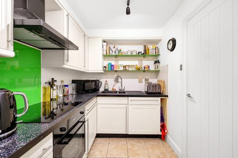20 Hanover Place, London, E3 4QD