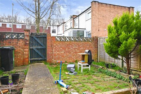 4 Avon Walk, Basingstoke, RG21 4DJ