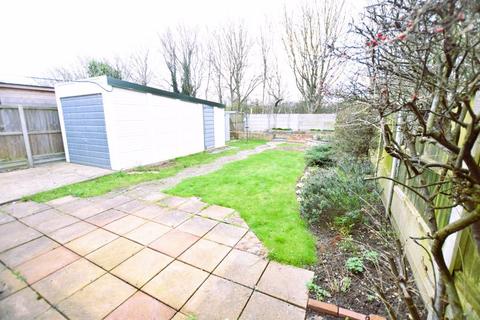 2 bedroom bungalow to rent, Blackburn Road, Herne Bay