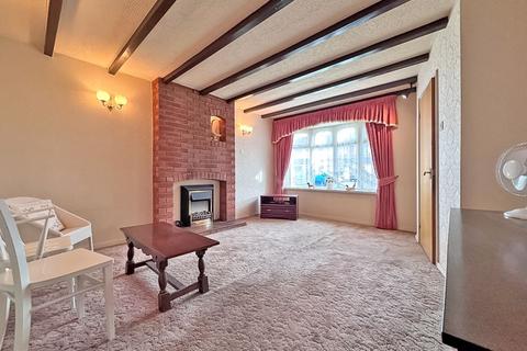 3 bedroom detached house for sale, Farmer Way, Tipton