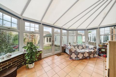 34 Beverley Crescent, Tonbridge, TN9 2RD
