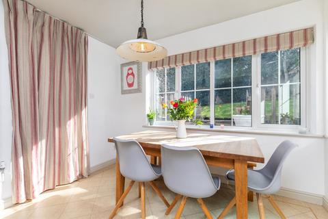 5 Ilex Close, Kings Worthy, Winchester, SO23 7TL