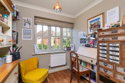 5 Ilex Close, Kings Worthy, Winchester, SO23 7TL