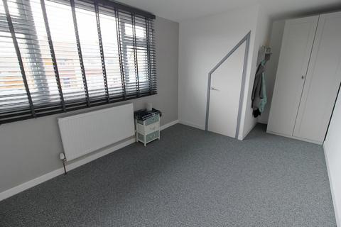 9 Buxton Close, Whetstone, Leicester, LE8 6NT
