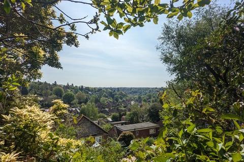 3 bedroom detached house for sale, Cherry Tree Avenue, Haslemere