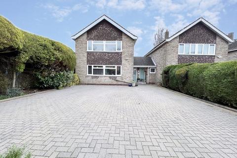 4 bedroom detached house for sale, Coppice View Road, Sutton Coldfield, B73 6UE