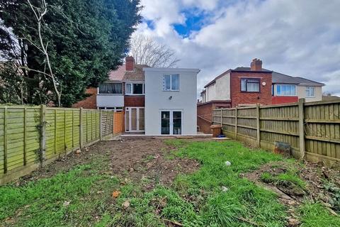 4 bedroom semi-detached house for sale - Dovedale Avenue, Willenhall