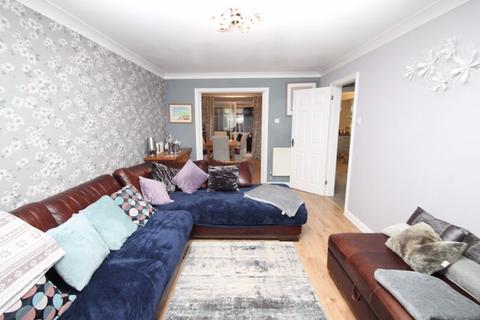 10 Demozay Close, Hawkinge, Folkestone, CT18 7PL