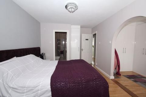 10 Demozay Close, Hawkinge, Folkestone, CT18 7PL