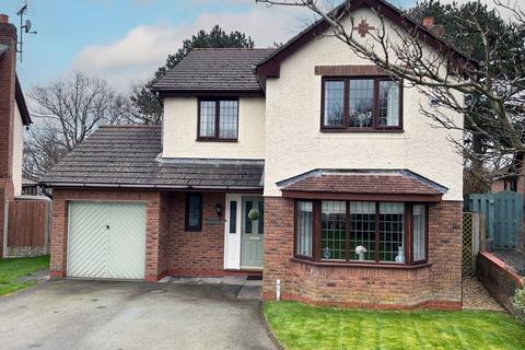4 bedroom detached house for sale, Rhodfa Sychnant, Conwy