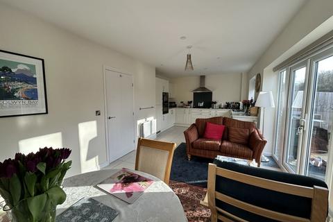 undefined, Clos Emlyn, Old Colwyn