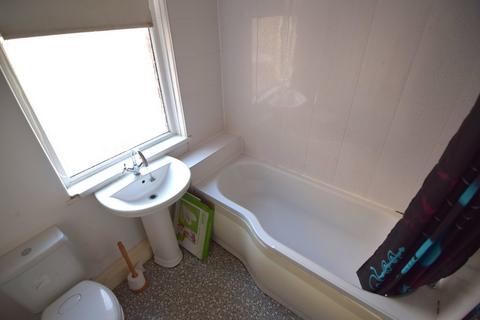104 Abbey Road, Blackpool, FY4 2JZ