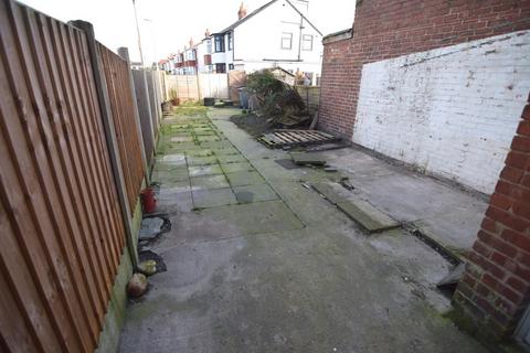 104 Abbey Road, Blackpool, FY4 2JZ