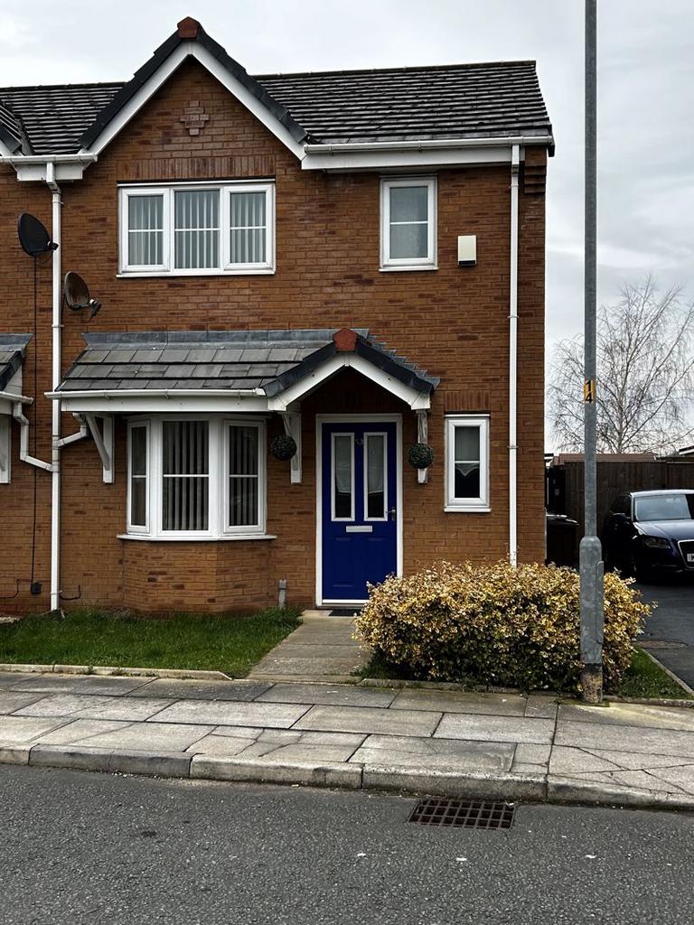 Lunt Avenue, Bootle L30 3 bed property to rent £950 pcm (£219 pw)
