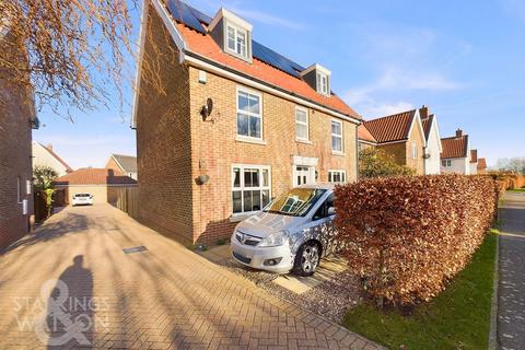 6 bedroom detached house for sale, New Road, Tacolneston, Norwich