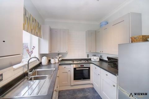 3 bedroom end of terrace house for sale, North Road, Hull, HU4