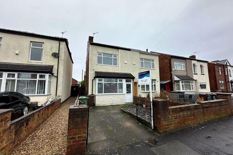 3 bedroom semi-detached house to rent - Compton Road, Southport PR8