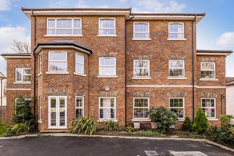 1 bedroom apartment for sale, Portsmouth Road, Thames Ditton, KT7