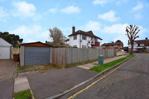 20 The Drive, Harrow, HA2 7EN