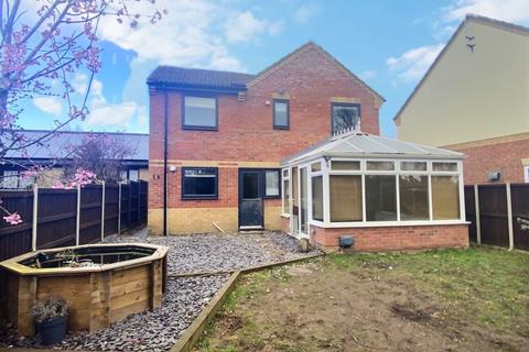 4 bedroom detached house to rent, Bramble Court, Fakenham NR21