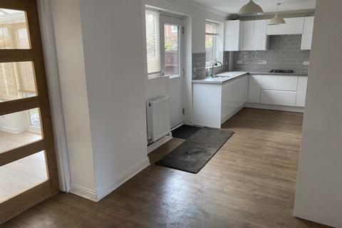 4 bedroom detached house to rent, Bramble Court, Fakenham NR21