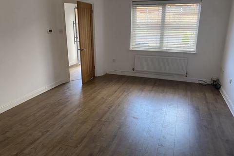 4 bedroom detached house to rent, Bramble Court, Fakenham NR21