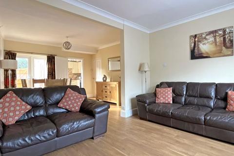 2 bedroom end of terrace house for sale, Riverside, Sidmouth