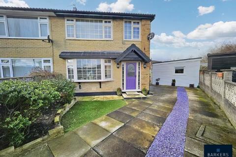 3 bedroom semi-detached house for sale - Chevins Close, Birstall