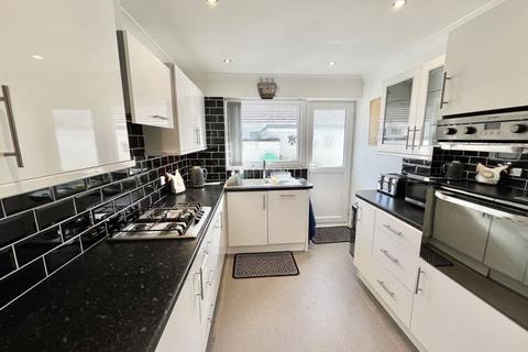 3 bedroom bungalow for sale - Scarf Road, Poole BH17