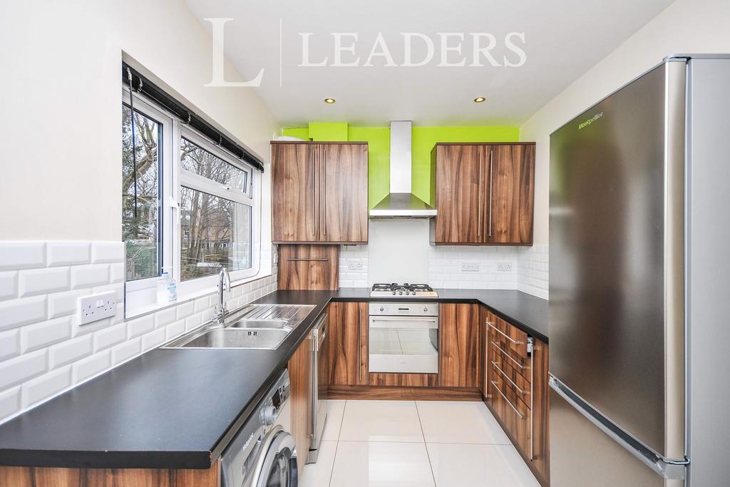 Road, Bromley, BR1 2 bed £1,500 pcm (£346 pw)