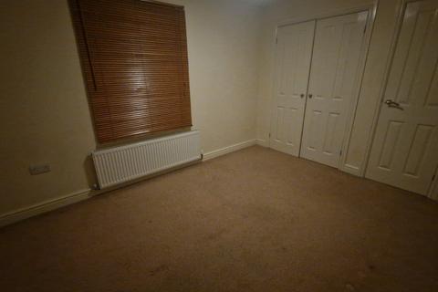 2 bedroom flat to rent, Sash Court, Sash Street, Stafford, ST16