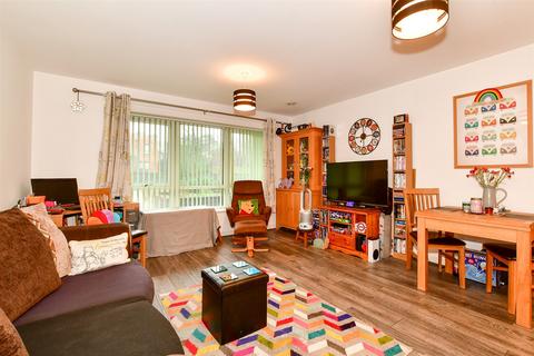 1 bedroom ground floor flat for sale - West Green Drive, West Green, Crawley, West Sussex