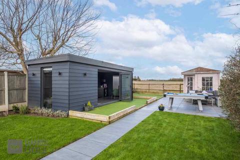 5 bedroom detached bungalow for sale, New Lane, Colchester, Essex