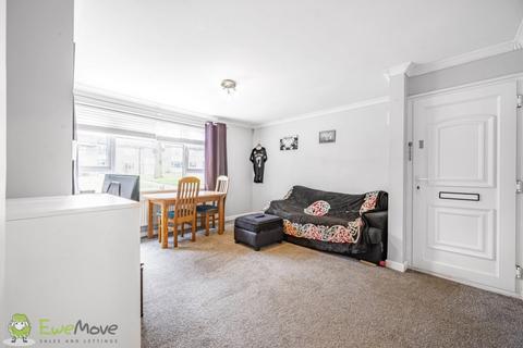 2 bedroom ground floor flat for sale - Strokins Road, Newbury RG20